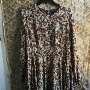 H & M Dark Floral Print Long Sleeve Silky Dress - Size 14 100% Viscose.